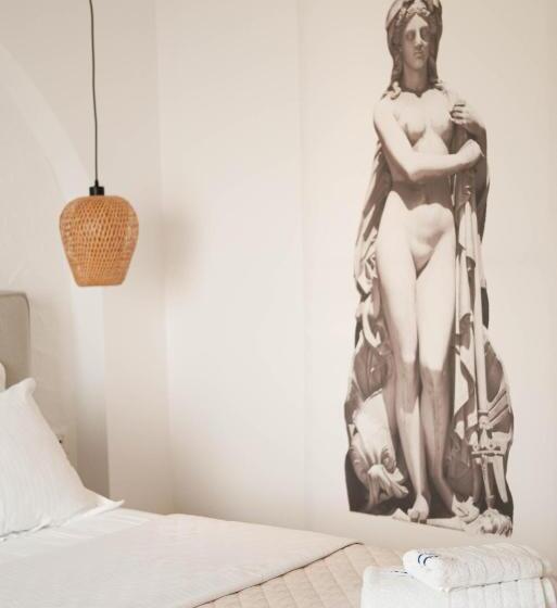 חדר סטנדרט עם מיטת קינג, Dimitri