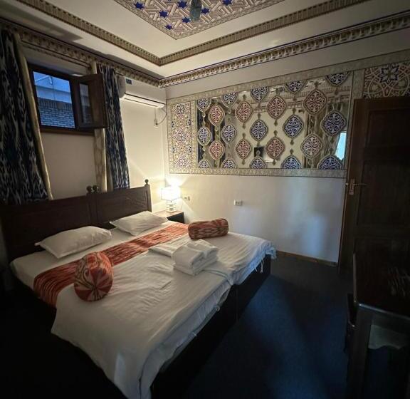 سوییت جونیور, Rizo Boutique
