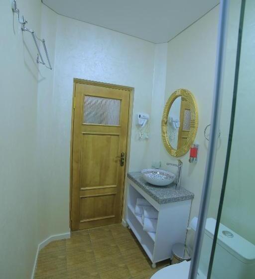 سوئیت با تخت بزرگ, Rizo Boutique