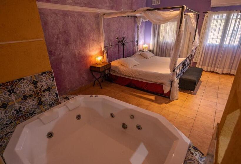 Люкс Повышенной Комфортности, Hacienda Don Justo Hotel Boutique Spa