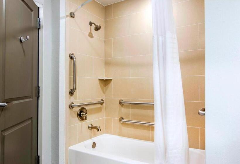 Номер Стандарт Кровать Кинг Адаптированный для Инвалидов, Comfort Inn & Suites East Ellijay