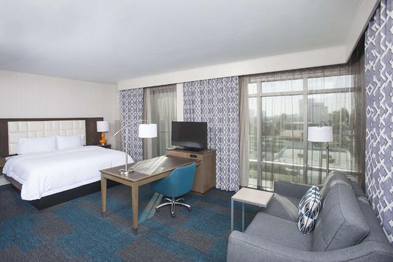 Стандартный Номер Кровать Кинг, Hampton Inn & Suites Lax El Segundo