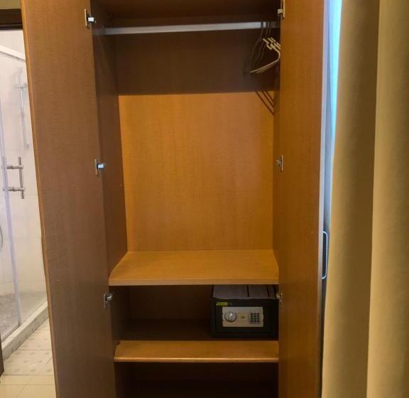 1 Bedroom Apartment, Manjaro Suites