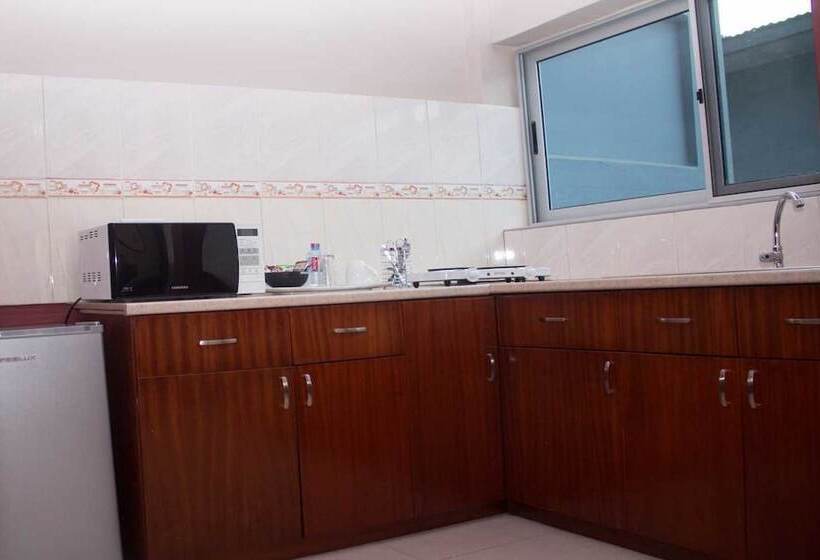 1 Bedroom Premium Apartment, Manjaro Suites