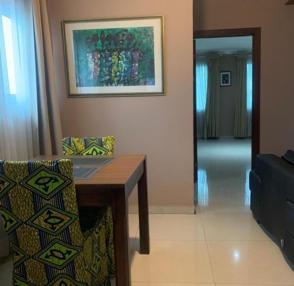 1 Bedroom Premium Apartment, Manjaro Suites