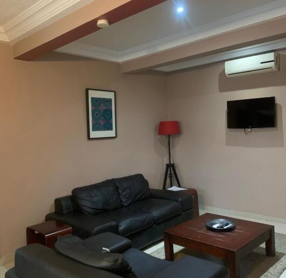 1 Bedroom Premium Apartment, Manjaro Suites