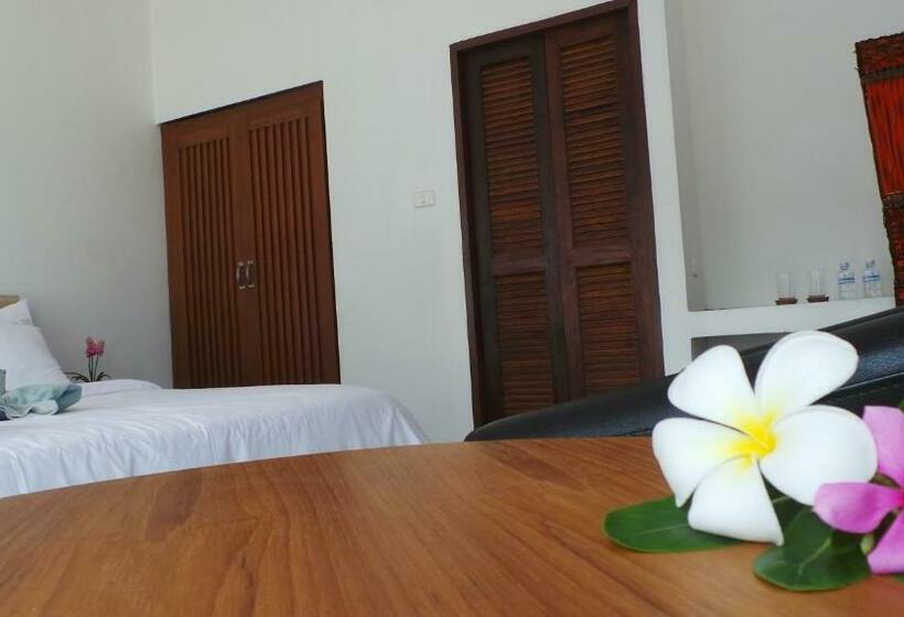 디럭스 룸, The Reef Resort