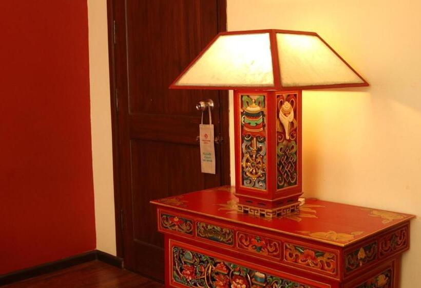 Стандартный Номер Кровать Кинг, Serkong House