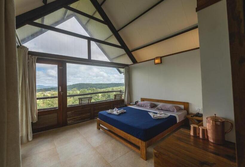 带阳台的豪华间, Shatavari Eco Resort