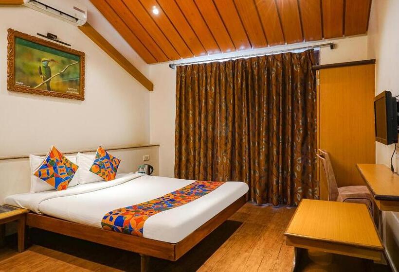 Номер Deluxe, Fabhotel Lotus Resort