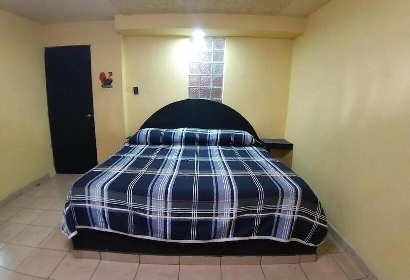 Quarto Familiar, Hospedaje La Mexicana