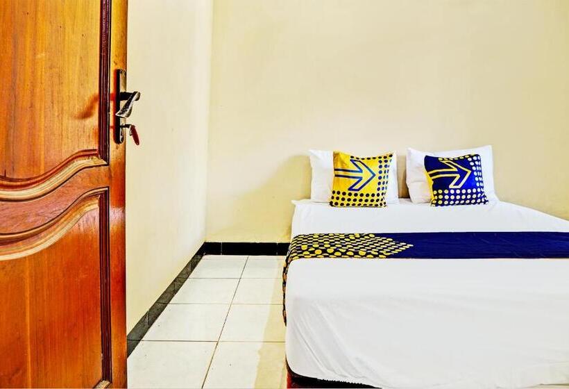 Номер Economy, Spot On 93107 Homestay H. Syarif Syariah   Bandar Gresik