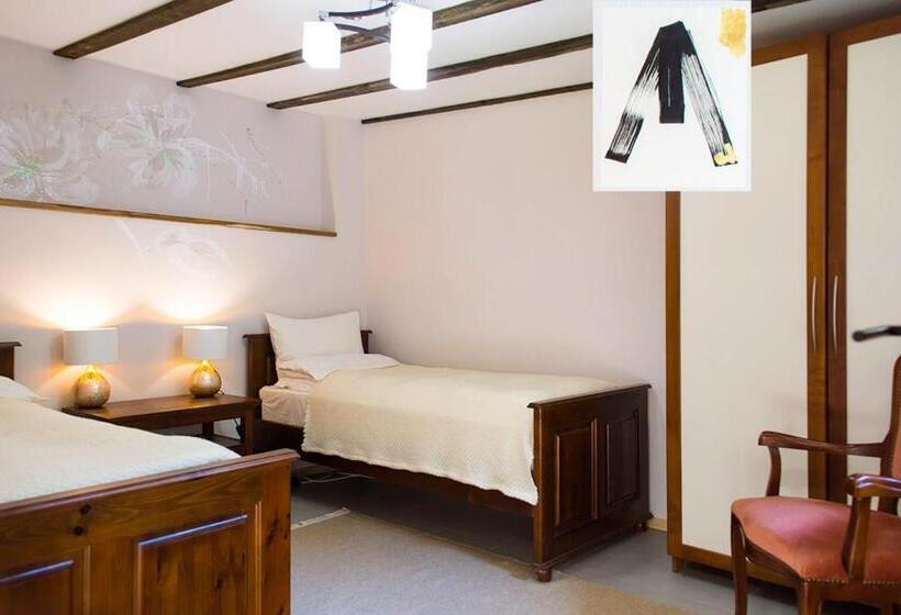 スタンダードルーム, стаи за гости в ритрийт център светлина мир любов Guest Rooms In Light Peace Love Center