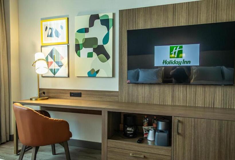 キングサイズベッドのスイートルーム, Holiday Inn Navojoa, An Ihg