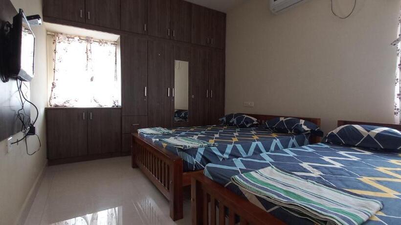 اتاق لوکس سه تخته, Shantham Service Apartments, Indumanagar, Coimbatore