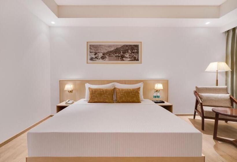 带大床的高级房间, Lemon Tree Hotel, Haridwar