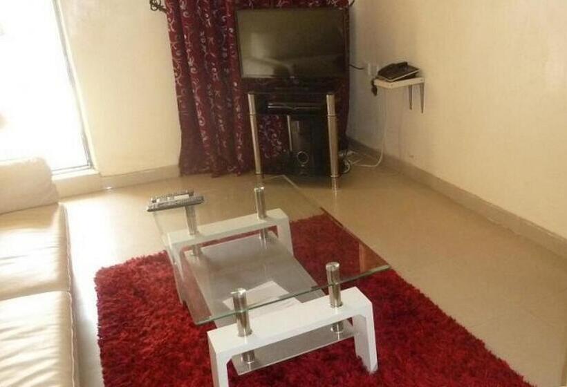 اتاق استاندارد چهار تخته, Room In Lodge   Vision Serviced Apartments