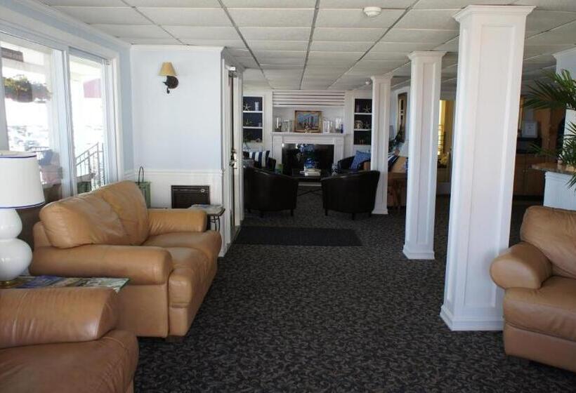Номер Стандард Боковой Вид на Море с Балконом, Hillcrest Inn