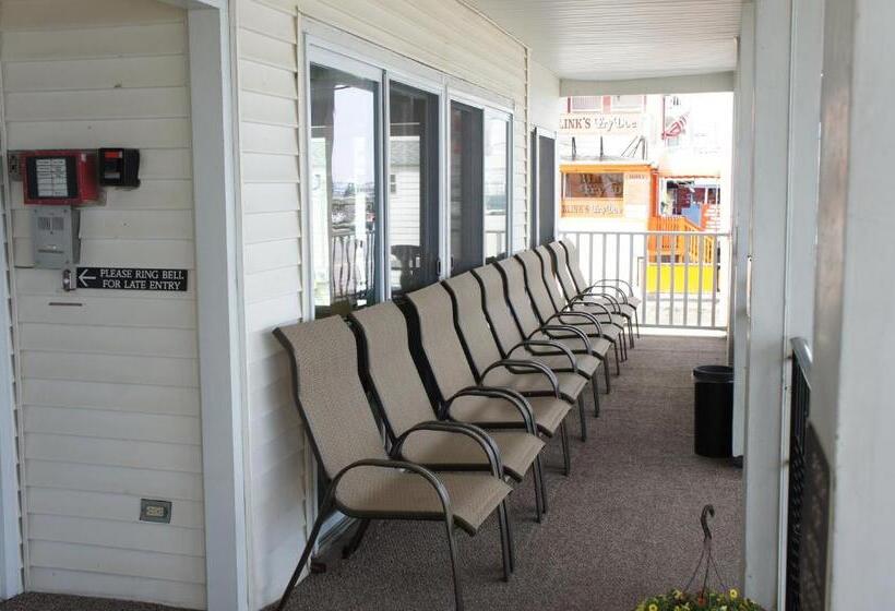 Апартаменты 2 Спальни Боковой Вид на Море, Hillcrest Inn
