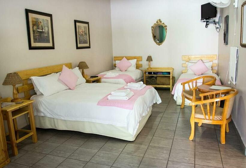 Семейный Номер, Die Kleipot Guest House