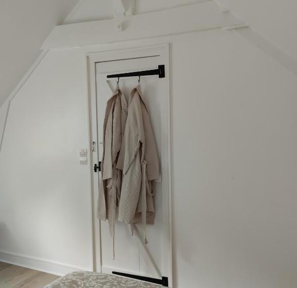 Standard room with outdoor bath, Ecluse De L Ile