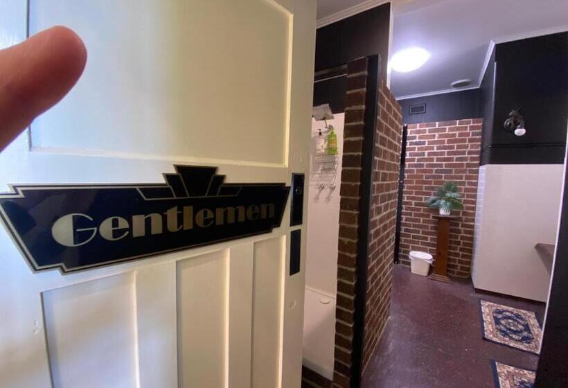 디럭스 스위트, Commercial Hotel Kaniva