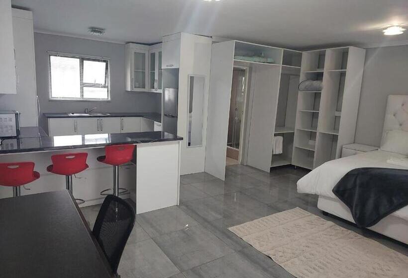 Номер Стандарт, Lennox Guest House