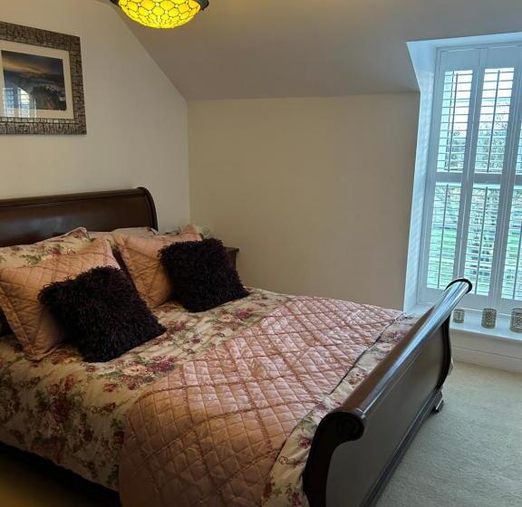 스탠다드 룸, Brownrigg   Half A House & Garden