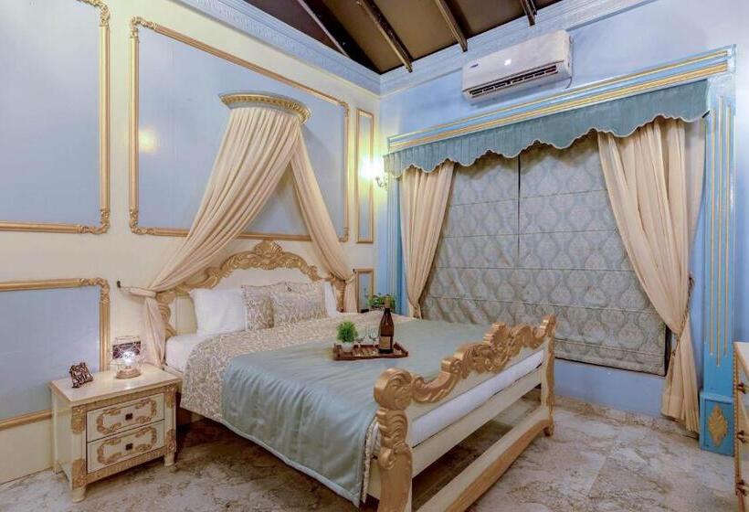 Номер Deluxe Кровать Кинг, Dio Regaalo Theme Resort, Ratnagiri