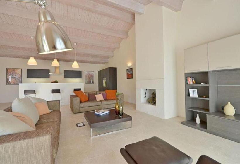 スリーベッドルーム　ヴィラ, Luxury Resort With Swimming Pool In The Tuscan Countryside, Villas On The Ground Floor With Private
