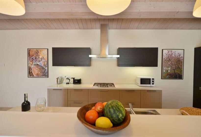 スリーベッドルーム　ヴィラ, Luxury Resort With Swimming Pool In The Tuscan Countryside, Villas On The Ground Floor With Private