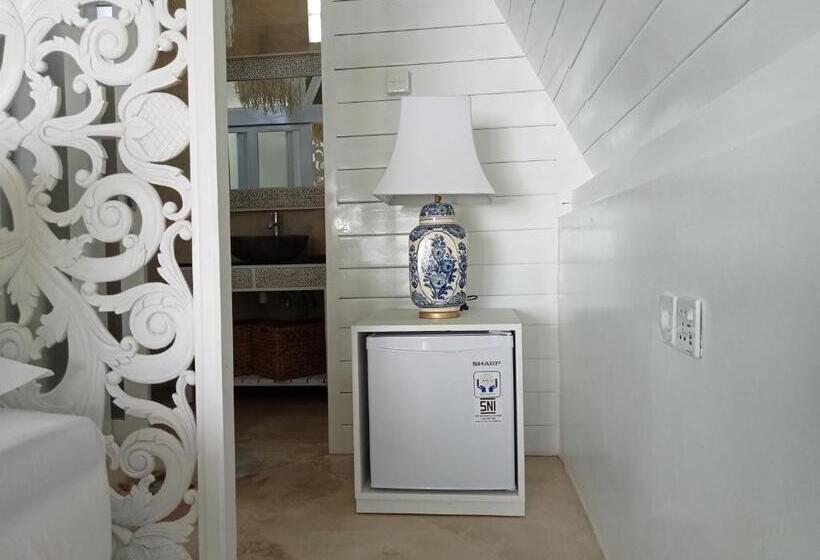 스탠다드 룸 풀장 전망, Piramida S White Villa S Bali