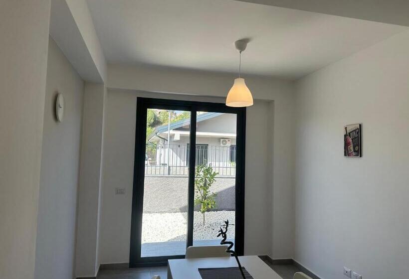 ویلای 1 خوابه با چشم‌انداز باغ, Amour Içi   Villa Intera Nicolosi