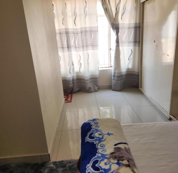 스탠다드 룸, Hunters Nest Guest House Mafikeng