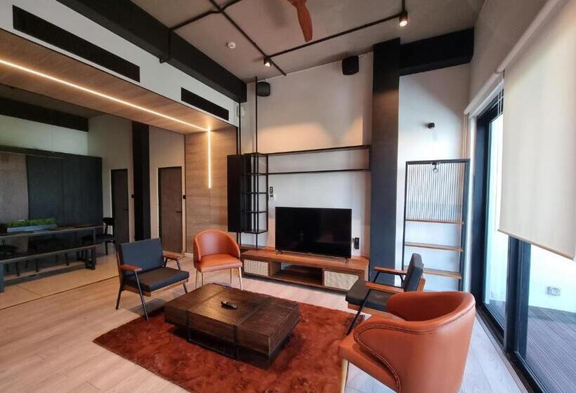 Апартаменты 2 Спальни, Vaux Park Street   A Collection Of 8 Luxury Lofts