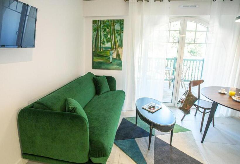 Студио Стандарт Вид на Сад, Villa Aitama