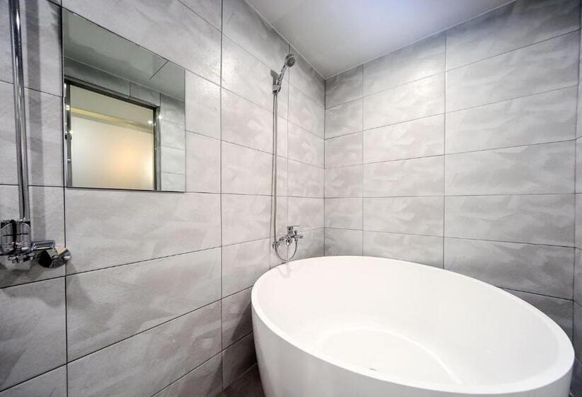 Deluxe Room, 온나 호텔 대연동 부산 Daeyeon Onna Hotel Daeyeon Busan
