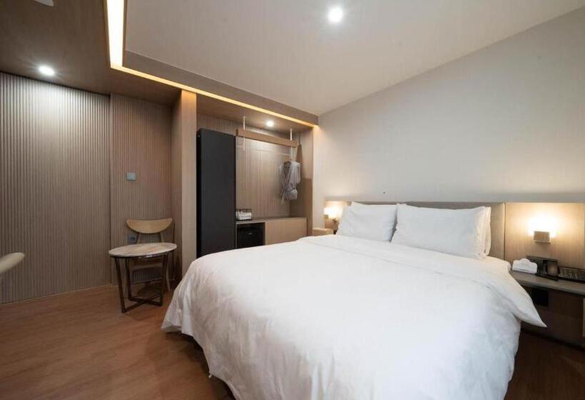 اتاق استاندارد, Hound Hotel Gimhae Samgye