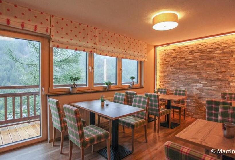 آپارتمان کامفورت 2 خوابه, Apart Hotel Arno