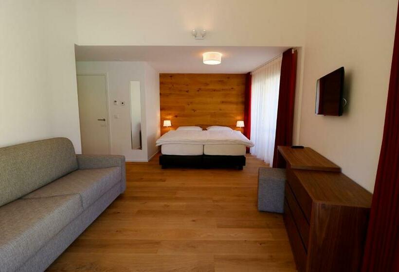 Номер Стандарт Вид на Сад, Guarda Lodge