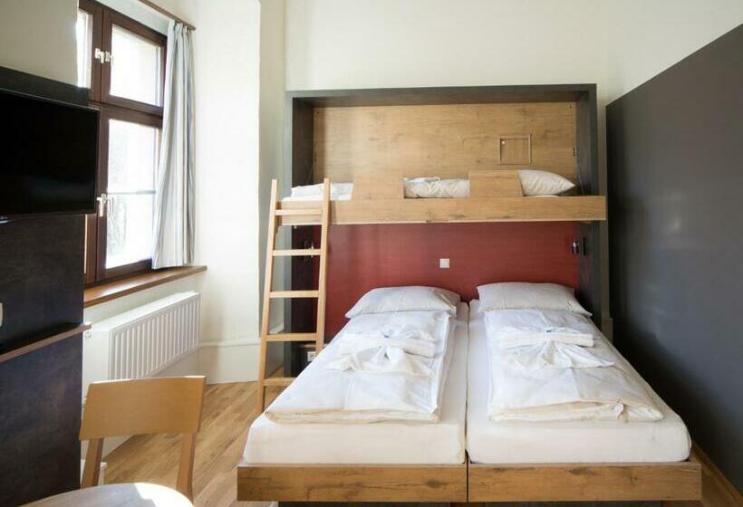 Номер Стандарт Трехместный, Jufa Hotel Spital Am Pyhrn