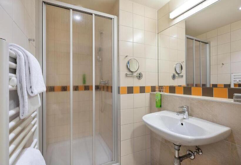 Четырехместный Номер Стандарт, Jufa Hotel Spital Am Pyhrn