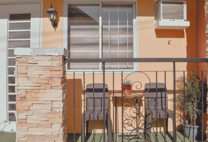 Семейный Номер, Aipad Condo Rentals