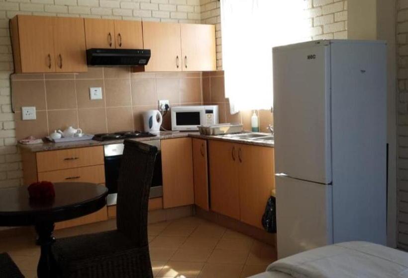 اتاق استاندارد, Golden Dawn Chalets