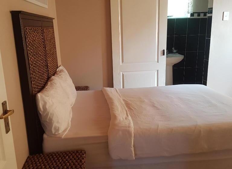 کلبه ییلاقی دلوکس یک خوابه, Golden Dawn Chalets