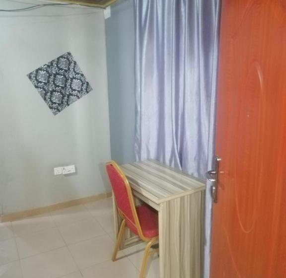 اتاق لوکس, Clin Clia