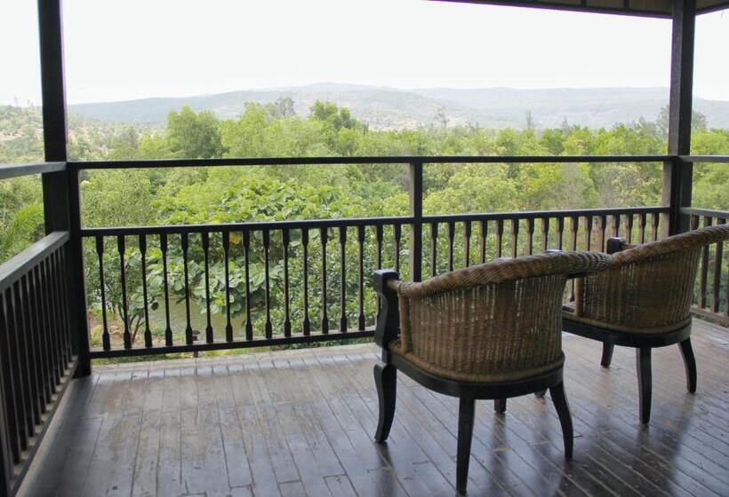 Студия Стандарт, Riverside County Resort