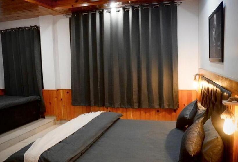 4인용 수피리어 룸, Odin Hostel Kasol