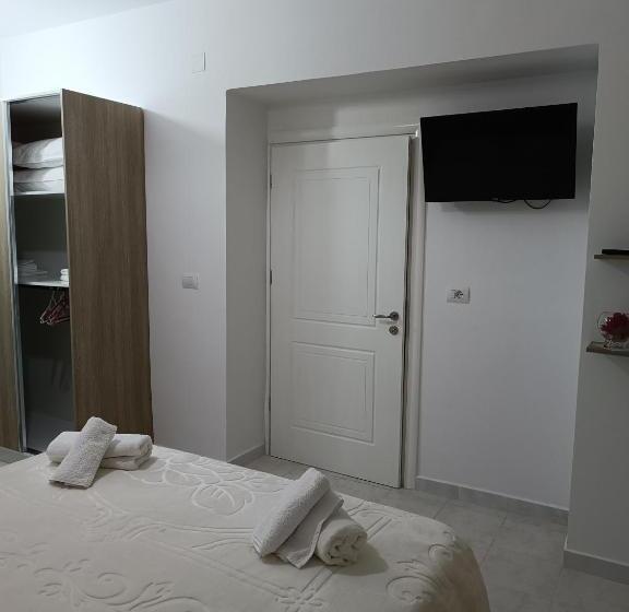 اتاق استاندارد, Eljos House Permet