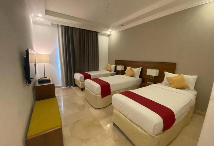 Quarto Triplo Estandar, Rafahya Hotel Makkah